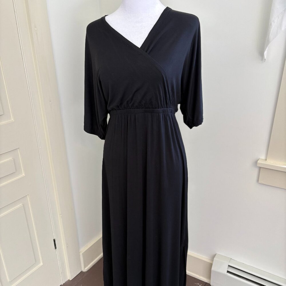 GAP Casual Black Maxi Dress with 3/4 Sleeves, Elastic Waist and Crossover Bodice